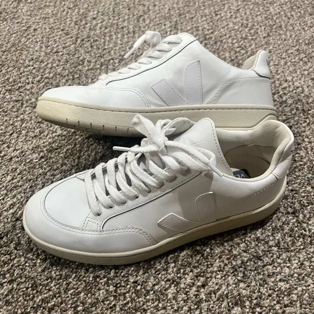 Veja V12